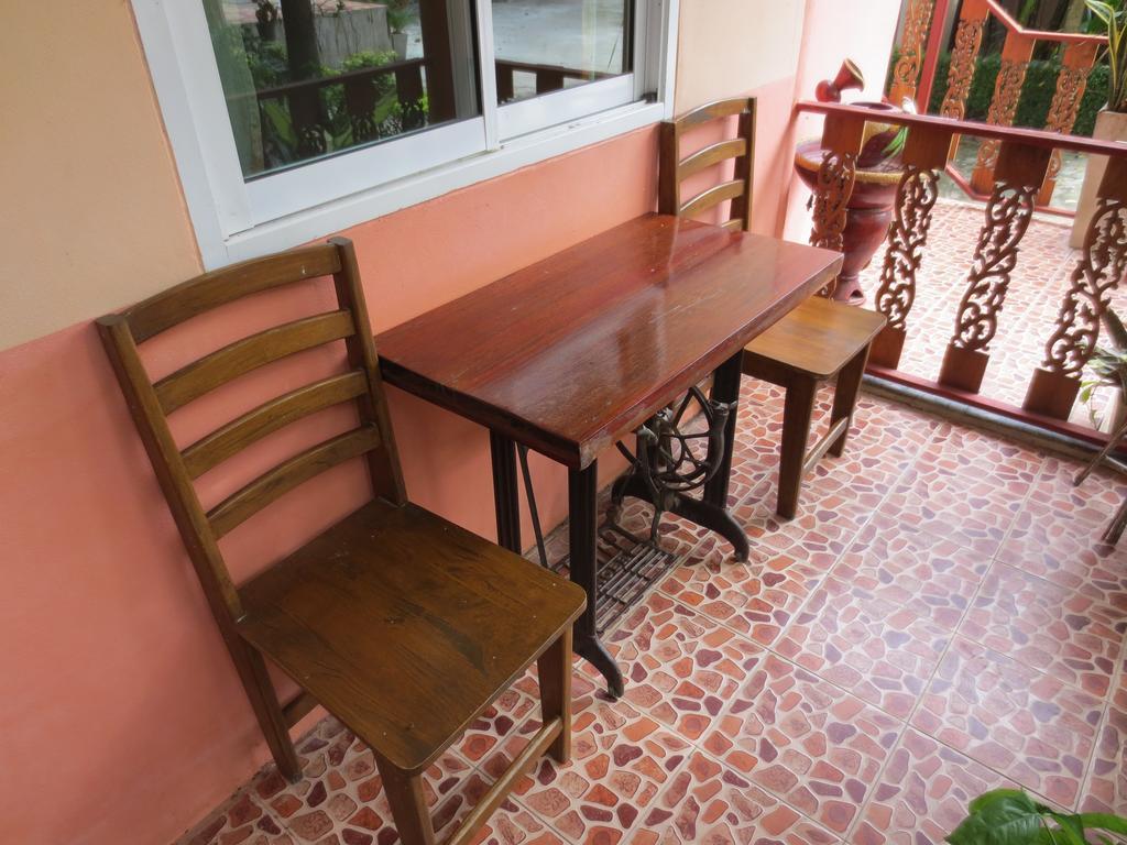 Resort Ban Tonnam Suan Phueng