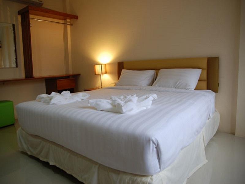 Hotel Paisan 3*