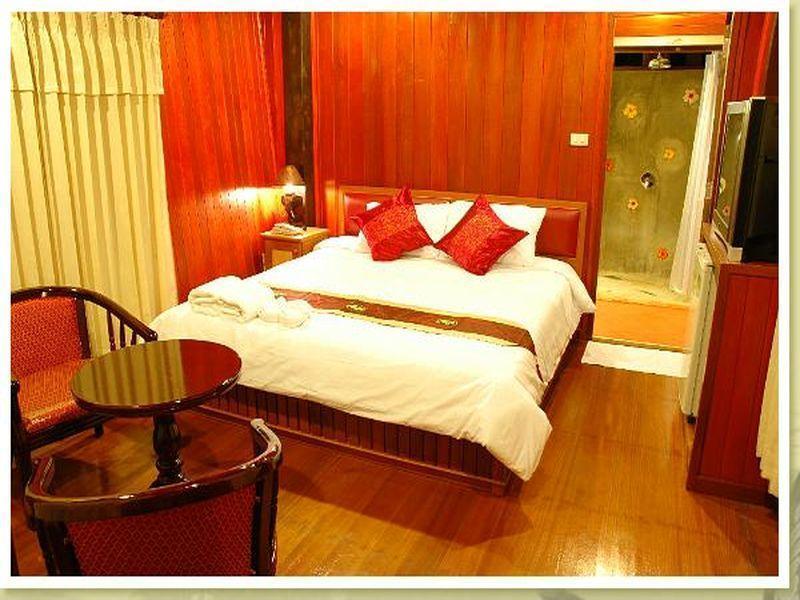 Hotel Naya