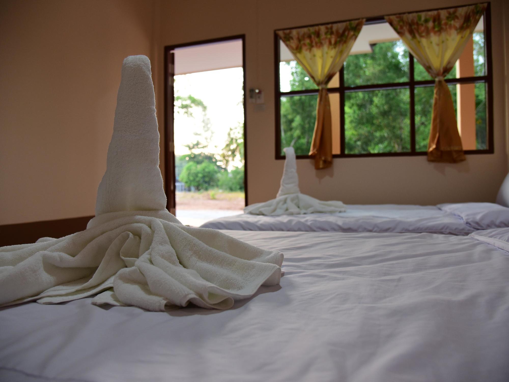 Hotel Pimtara Beach Rayong