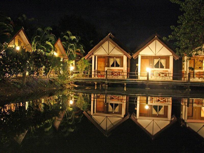 Resort Best House Langu