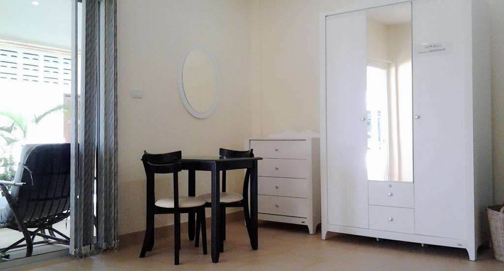 Guest house Udom Bungalow