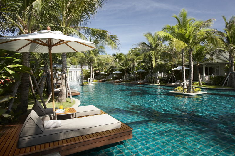 Resort Rest Detail