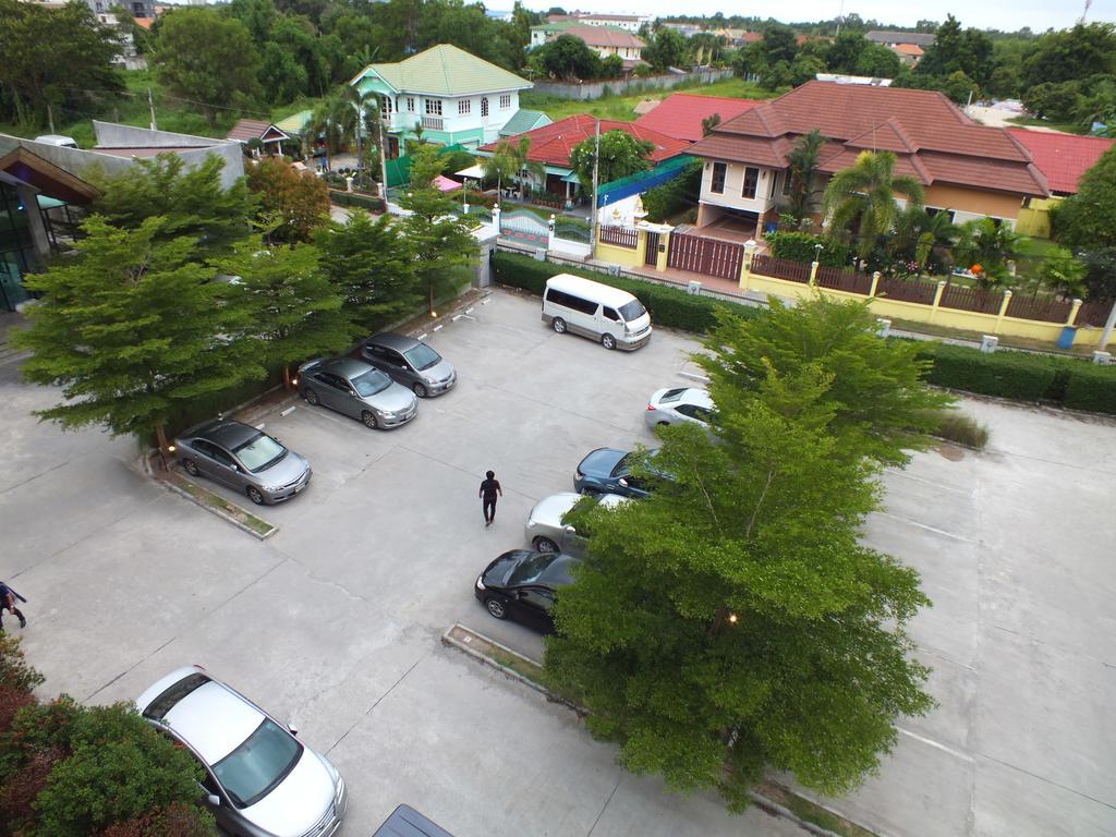 Hotel Hub De Leaf @