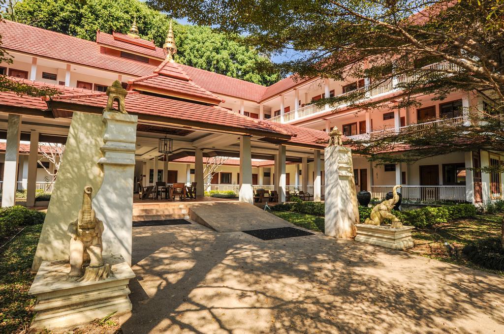 Resort Suan Bua & Ban Pong (Suthep)