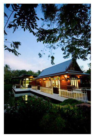 Resort Young Coconut Garden