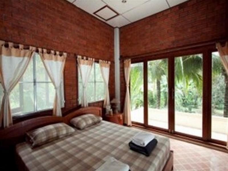 Hotel Baan Suan Koh Kood 2*