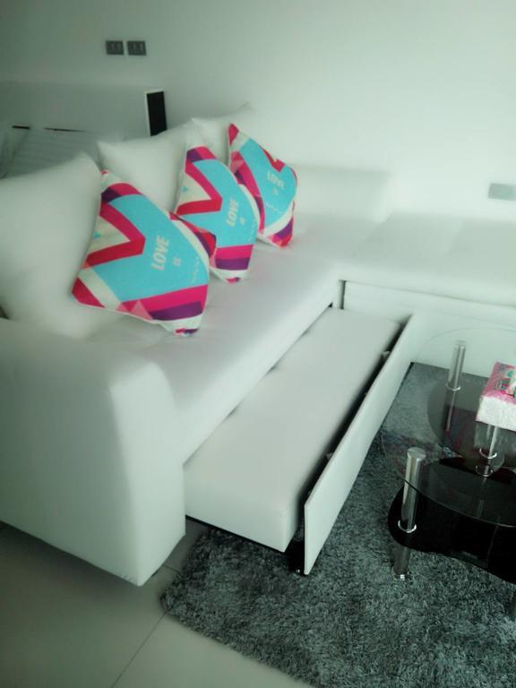 Apartment Wong Amat Tower By Peter *