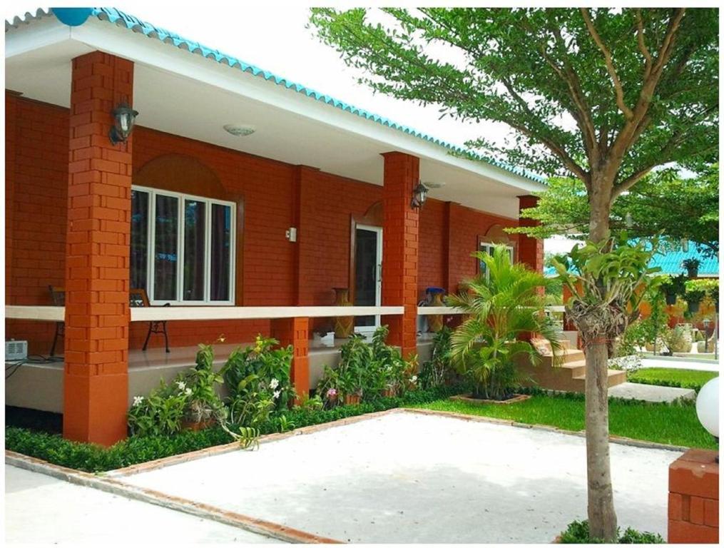 Lomdao Resort 2*