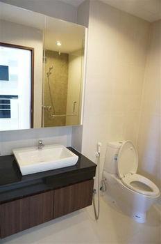 Hotel The Axis Pattaya By Kaisit 3*