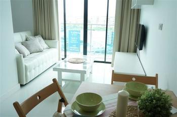 Hotel The Axis Pattaya By Kaisit 3*