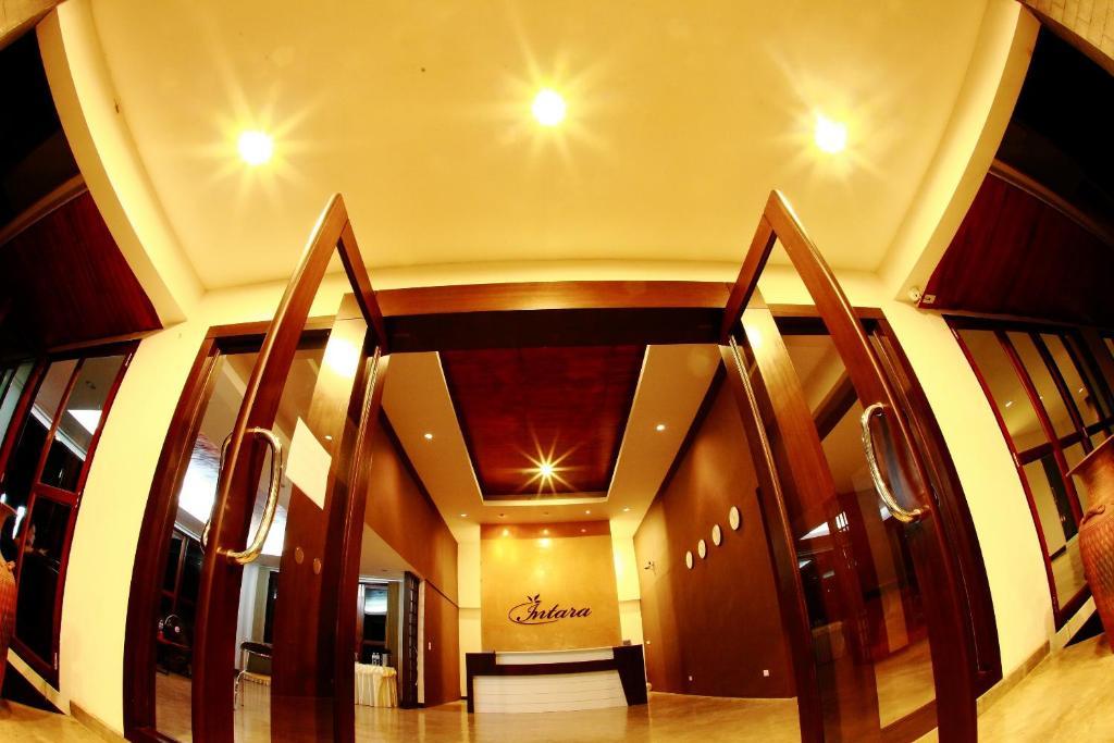 Resort Intara