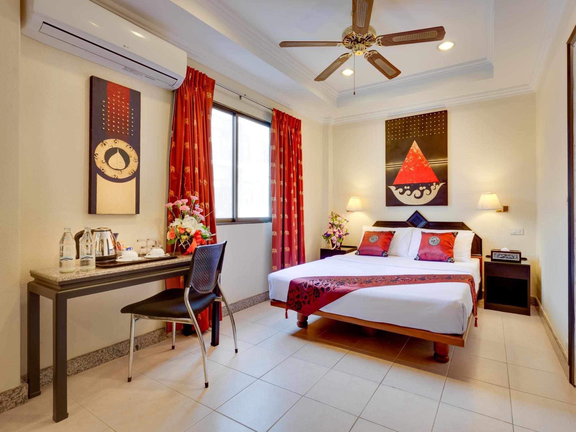 Hotel The Ambiance 3*