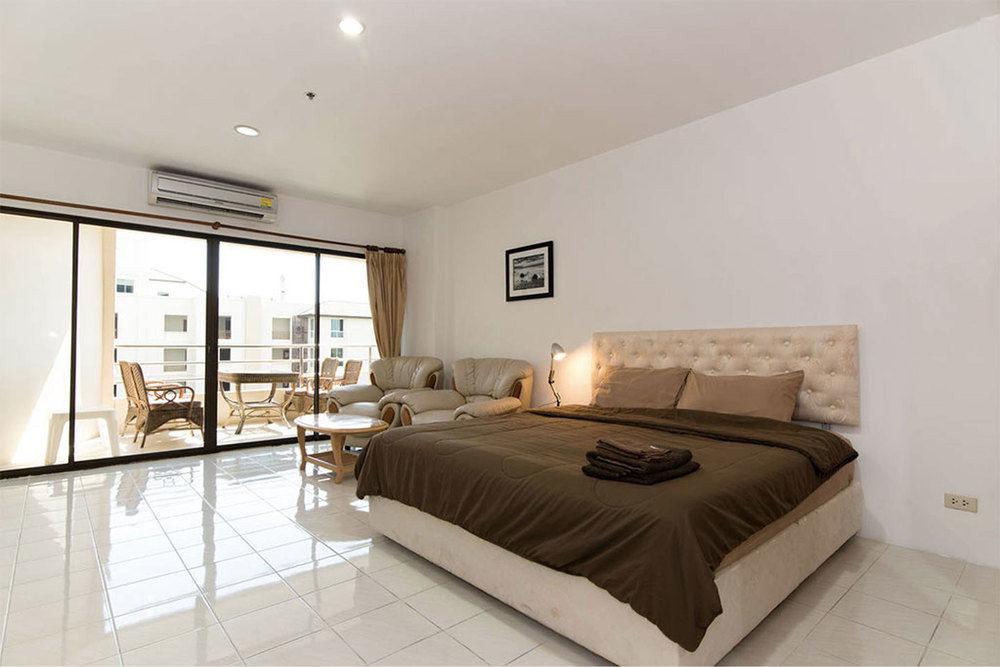Apartment View Talay 3