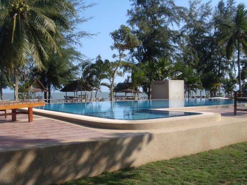 Resort Pranmanee 3*
