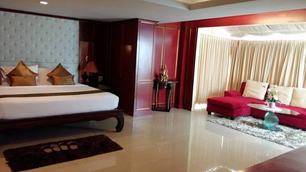 Hotel Grand Hill And