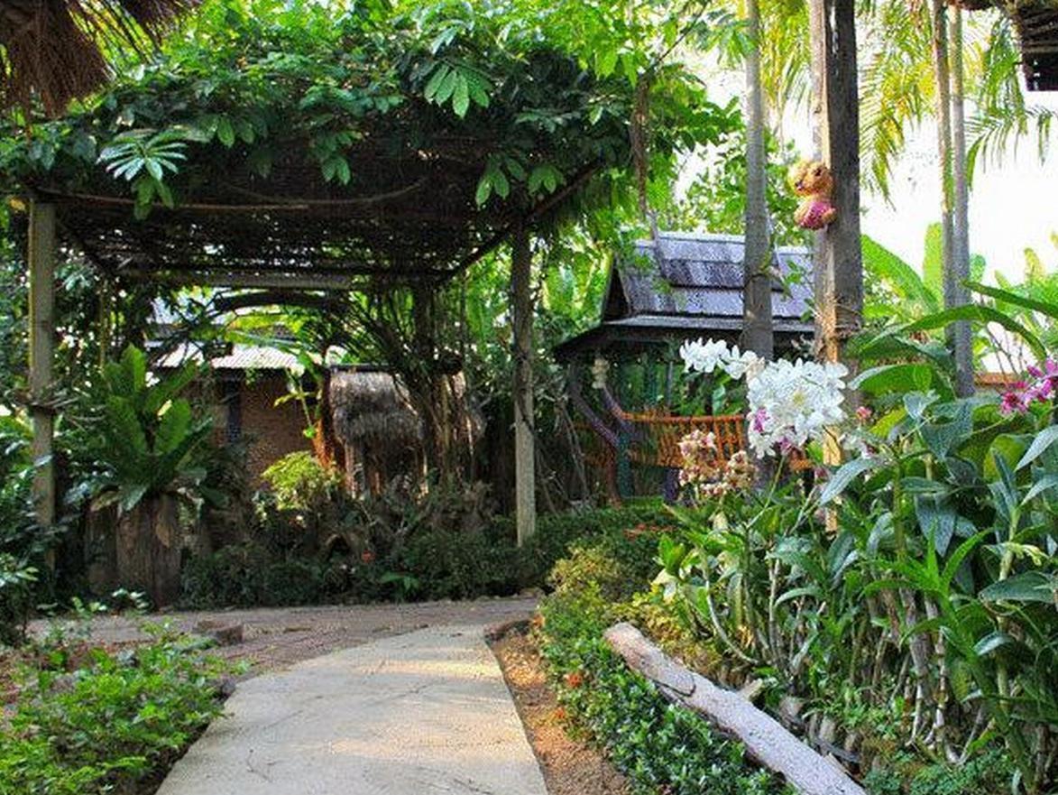 Resort Orchid Hibiscus Sukhothai