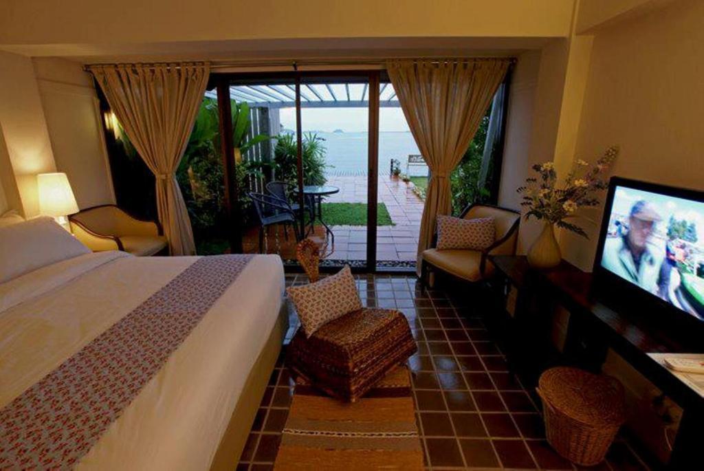 Apartment Baan By The Sea *