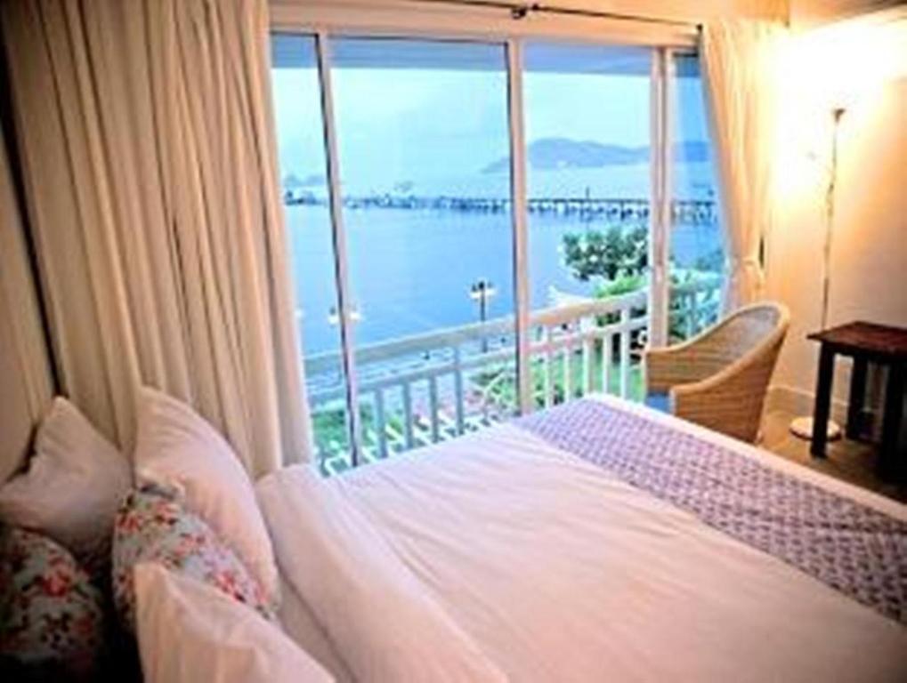 Baan By The Sea *