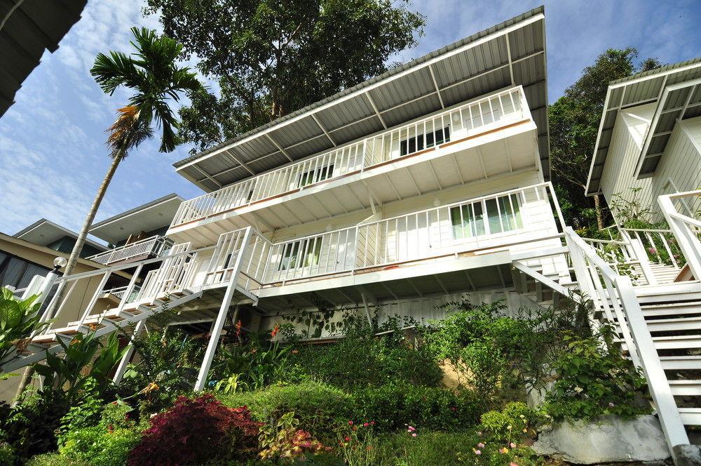 Lodge Uphill Phi Phi Don