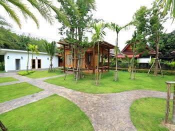 Resort The Aonang 3*