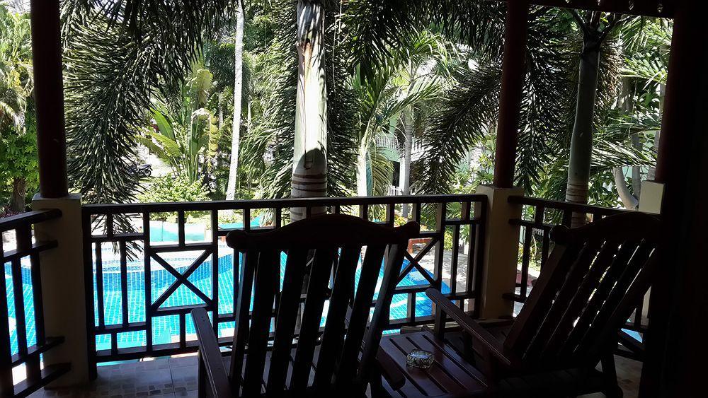 Guest house Rattana & 2*