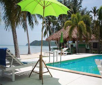 Resort Lime N Soda Beachfront 3*