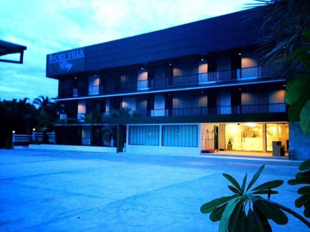 Hotel Ivory
