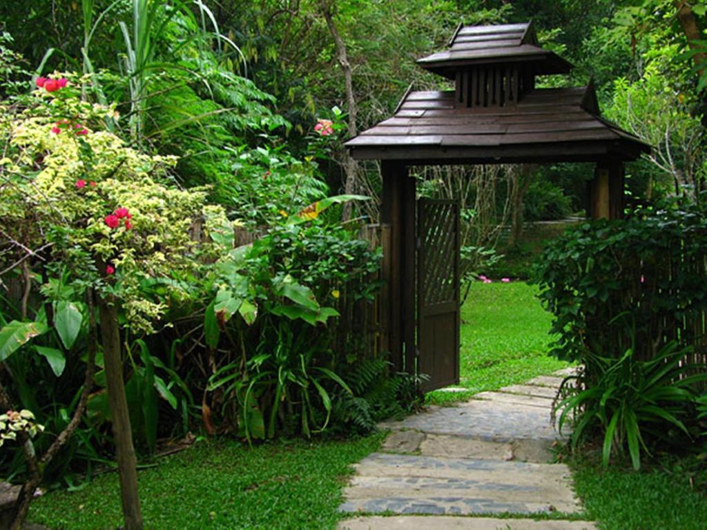 Fern Mae Hong Son