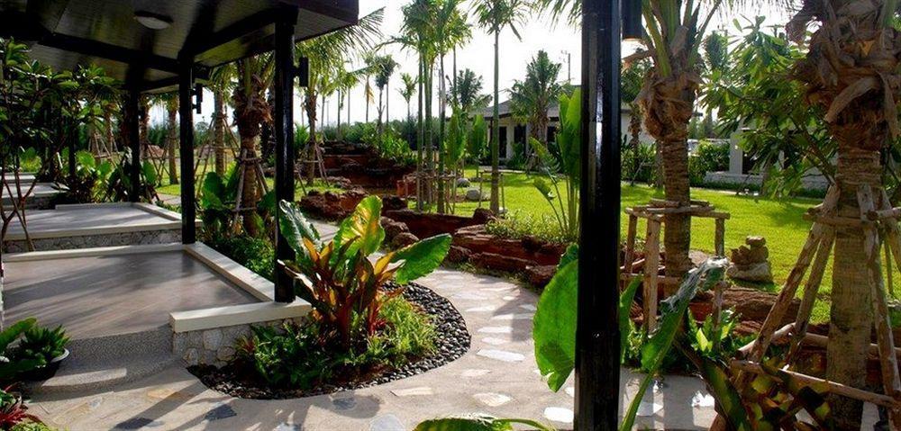 Resort Jurassic Mountain & Fishing Park Cha-Am