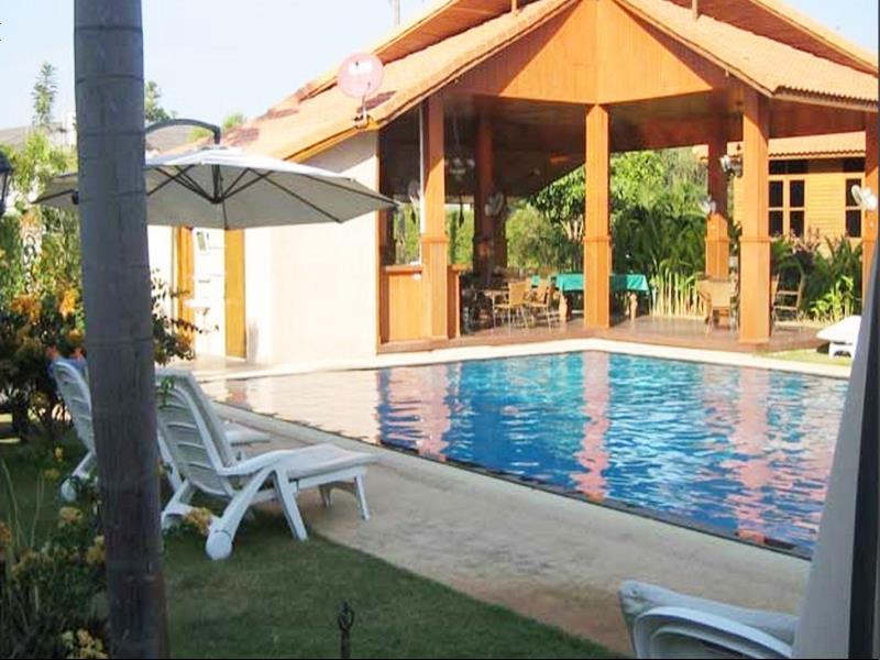 Oyo 786 Bangsaray Village