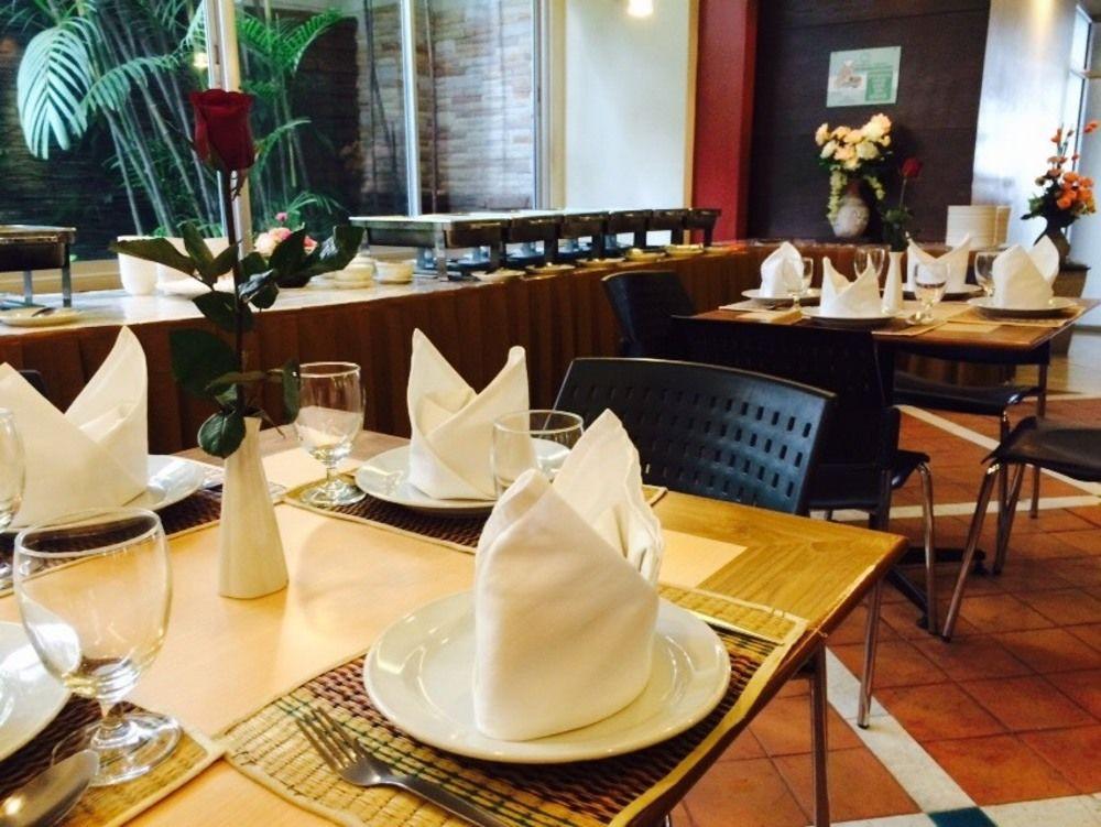 Hatyai Golden Crown Hat Yai