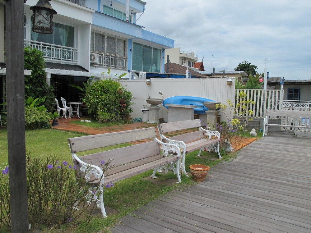 Apartment Baan By The Sea *