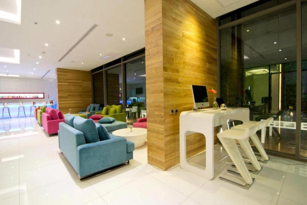 Hotel Seven Zea Chic 3*