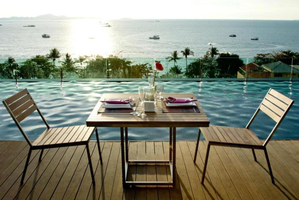 Seven Zea Chic Hotel 3*