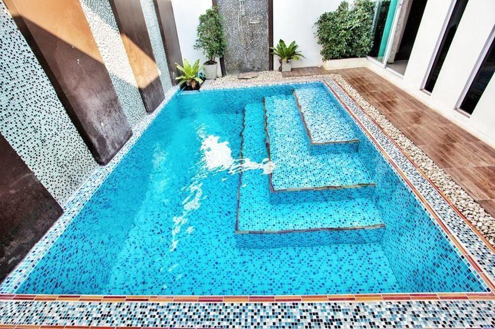 The Vista Pool 4*