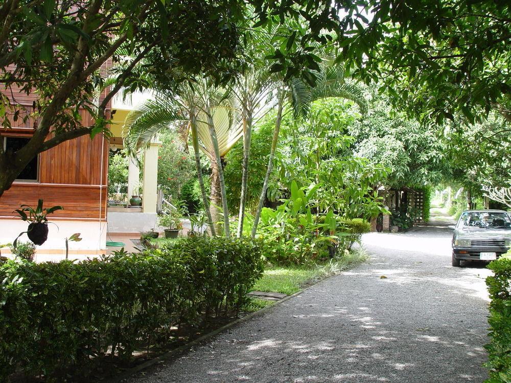 Thai-bamboo Holiday park Cha-Am