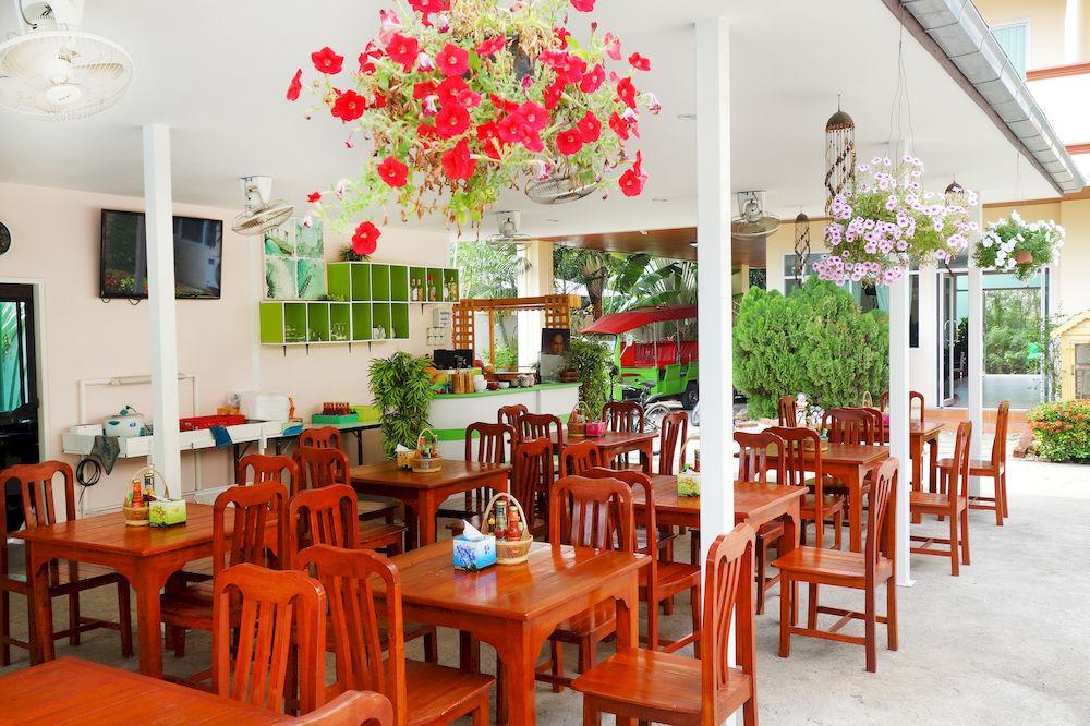 Jungle Resort 3*