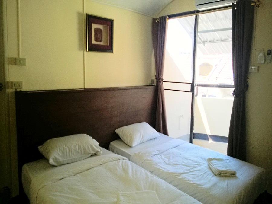 Hill Apartment