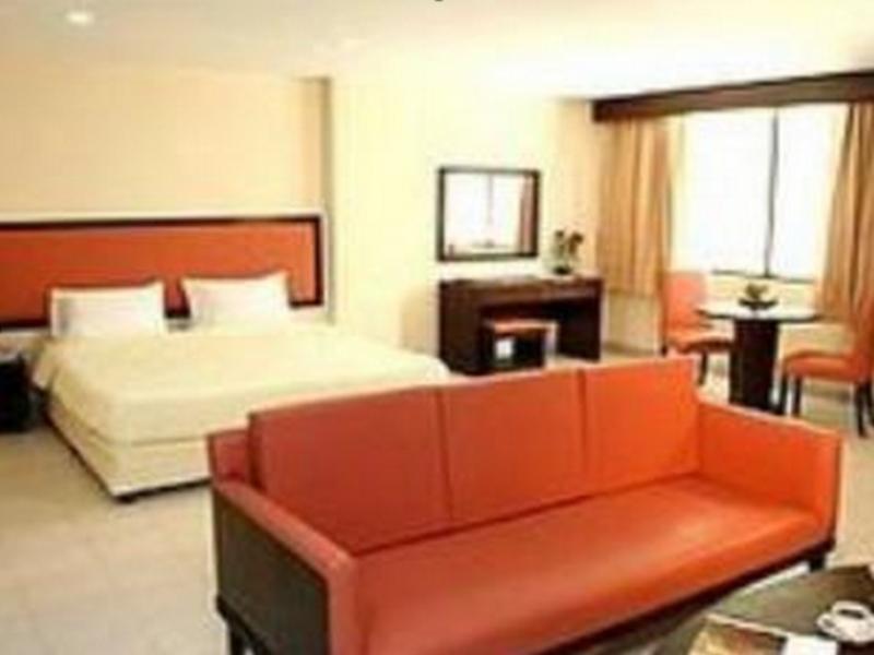 Nice Beach Hotel Hotel 2*