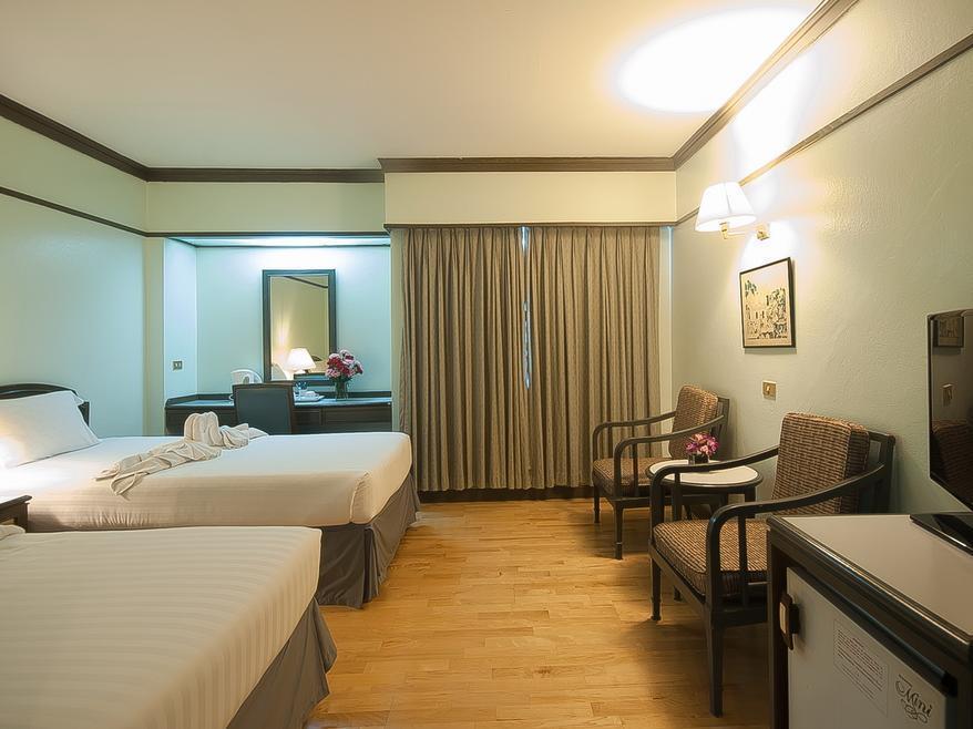 Grand Plaza Hotel