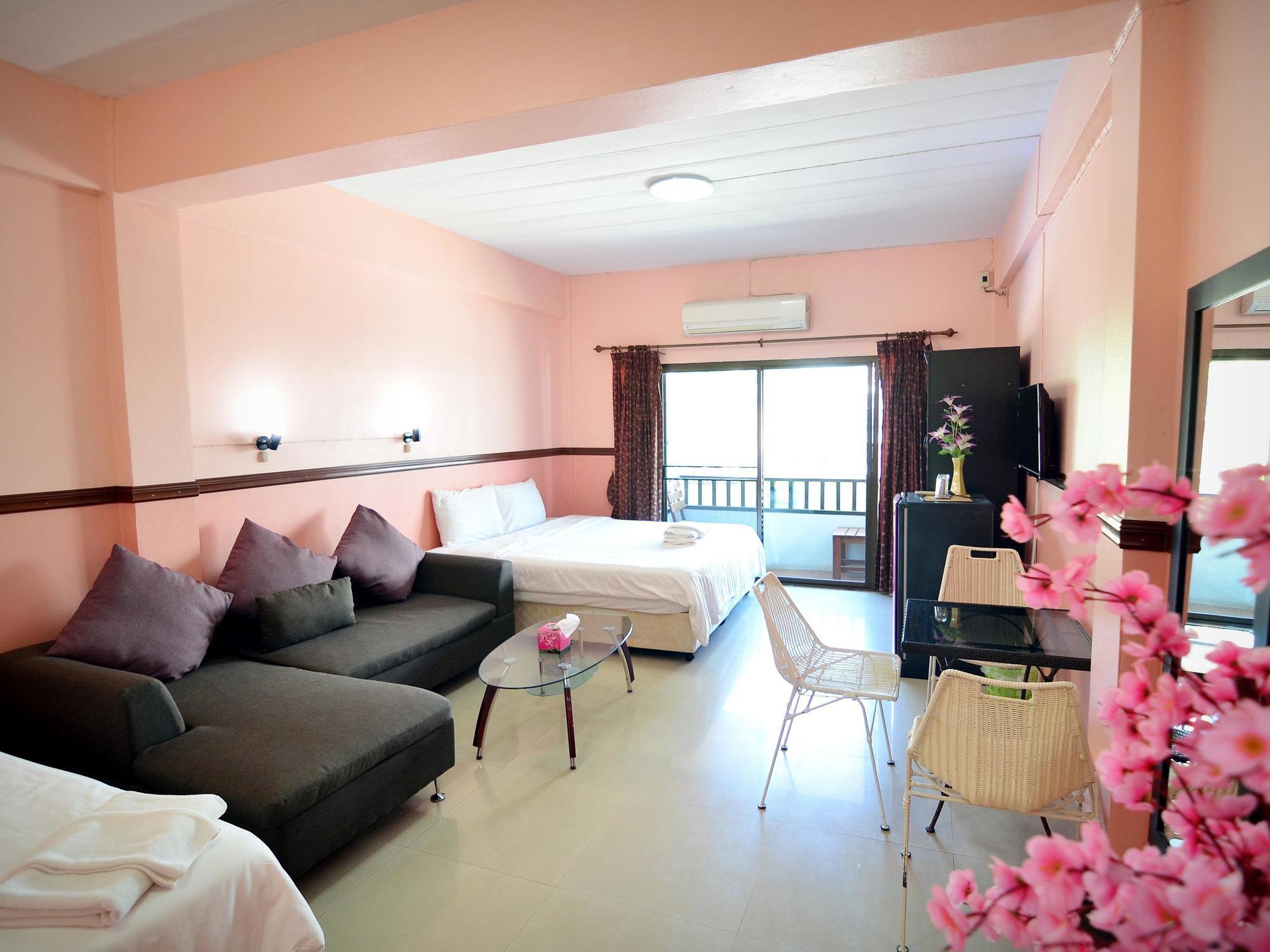 The Famous House - * Jomtien Beach