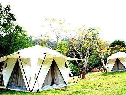 Khao Kheaw Es-ta-te & Safari Resort Si Racha