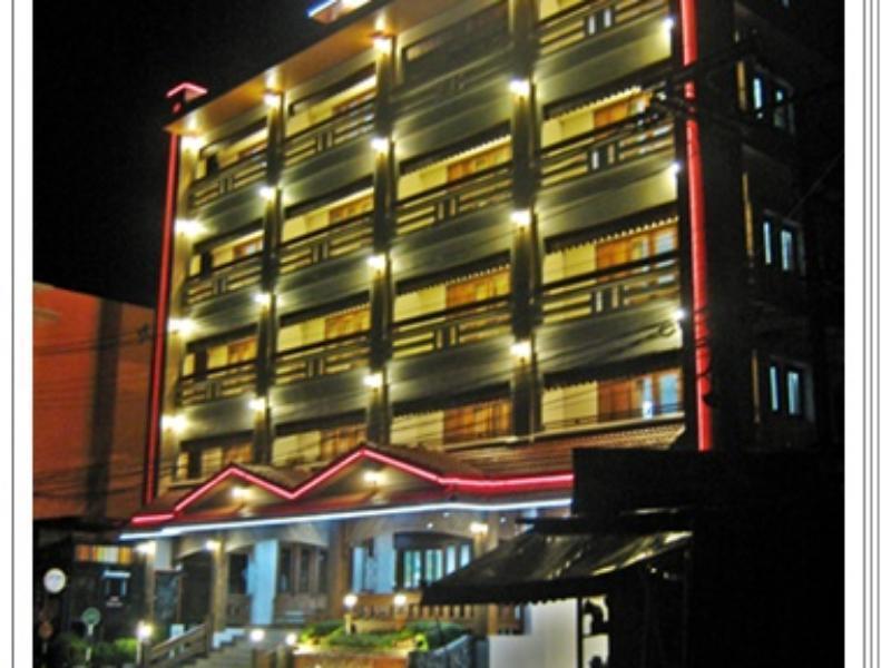 Riverfront 3*