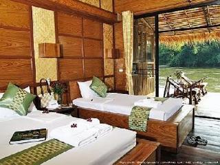 Boutique Raft Resort, River Kwai 3*