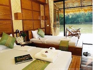 Boutique Raft Resort, River Kwai Resort