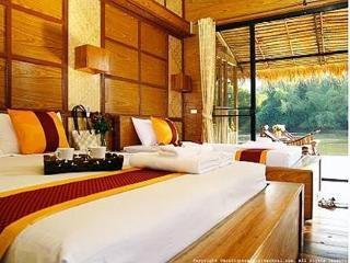 Boutique Raft Resort, River Kwai 3*