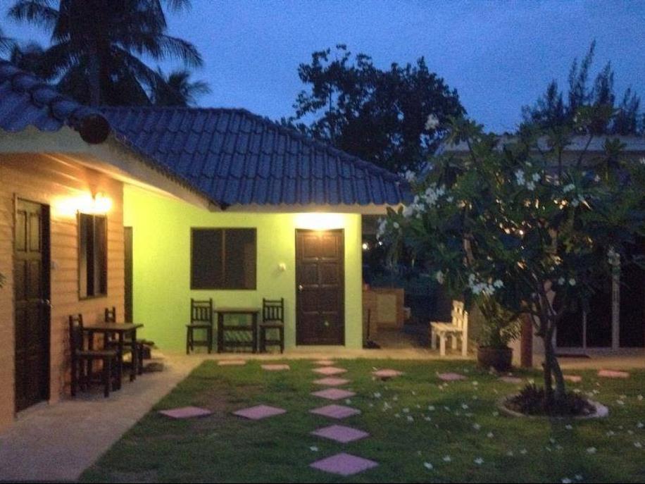 Baan Kiengtalay Samroiyod Resort