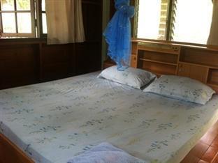 Baan Rimnam Khao Sok Hotel 2*