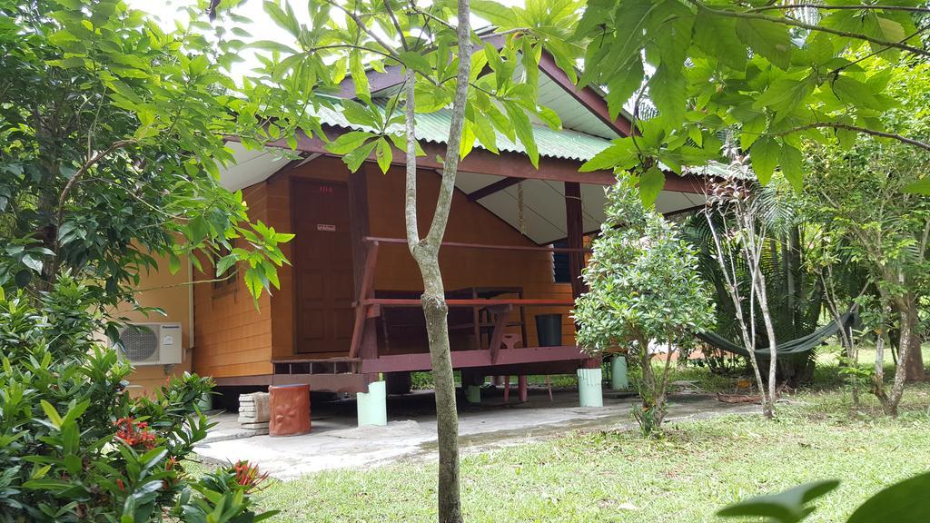 Happy 2* Khanom